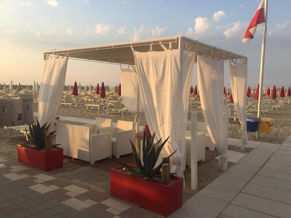 Hotel Venus Римини Екстериор снимка