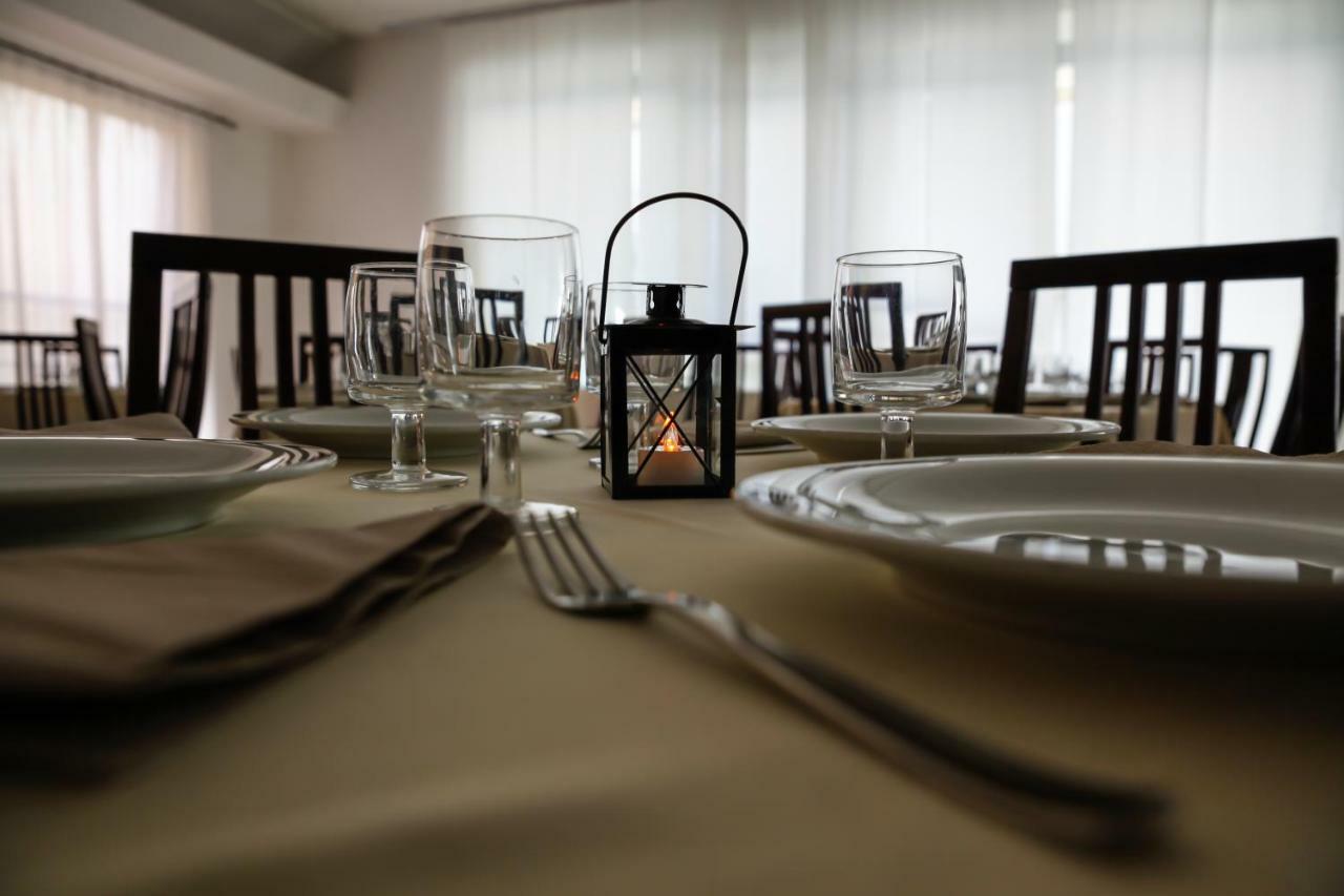 Hotel Venus Римини Екстериор снимка